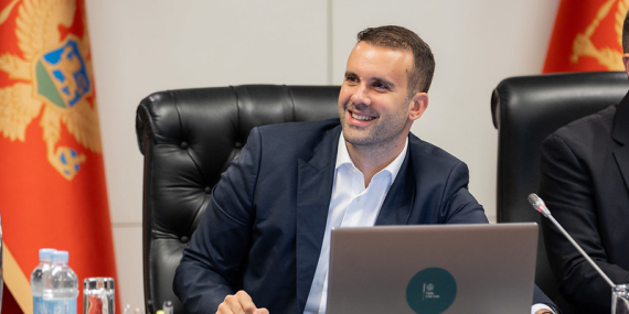 Spajic Hükümeti 11 Ayda 497 Kamu Personelini Görevden Aldı