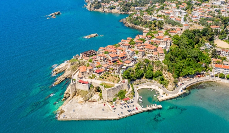 Ulcinj-karadağ