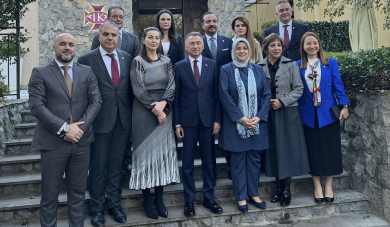 nada lakovic - fuat oktay