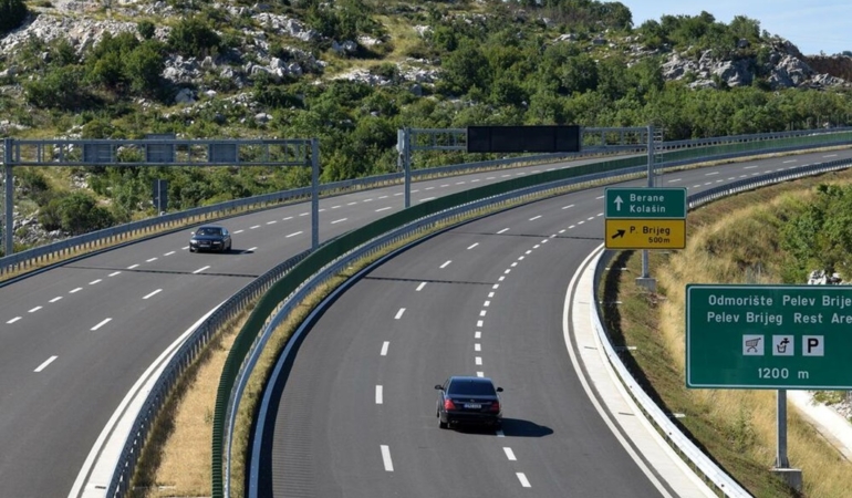 karadağ otoyolu rekor kırdı