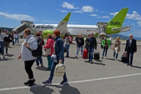 tivat havalimanı yolcu sayısı