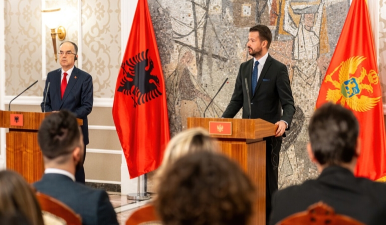 karadağ arnavutluk ilişkileri