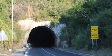 mogren-tuneli-budva