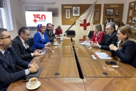 kızılay - karadağ - yardım