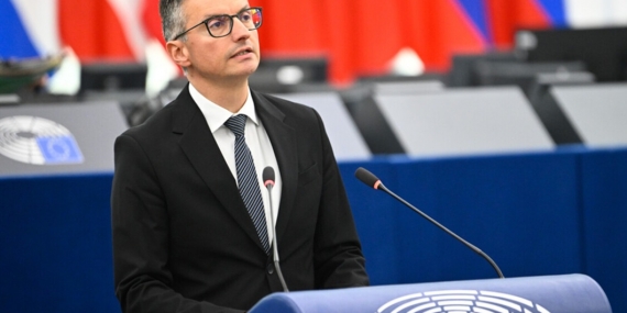 Marjan-Sarec-karadağ-ab