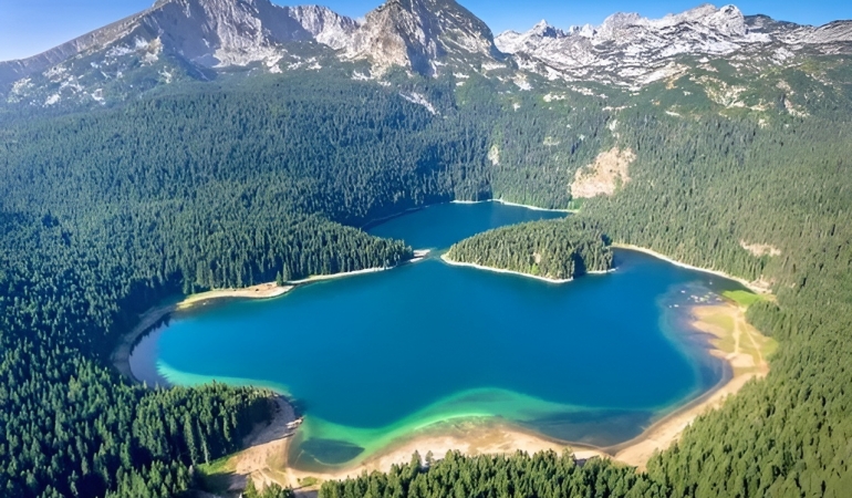 montenegro kara göl