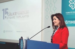 yeni-podgoritsa-karadag-buyukelcisi-ayda-unlu-oldu